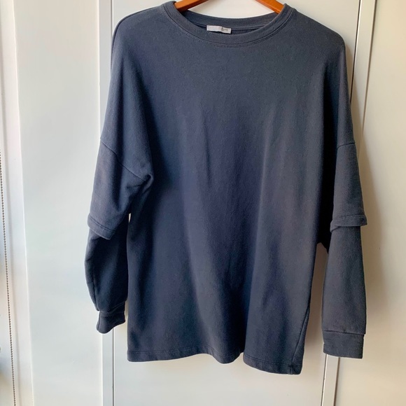 ZARA//OVERSIZED DOUBLE LAYERD SLEEVE SWEATSHIRT - Picture 3 of 5